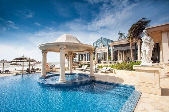 La Sirena Seafood Restaurant